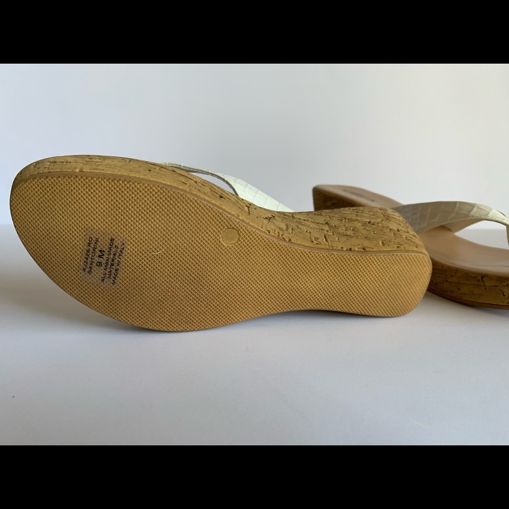 Italian wedge - Picture 3 of 4